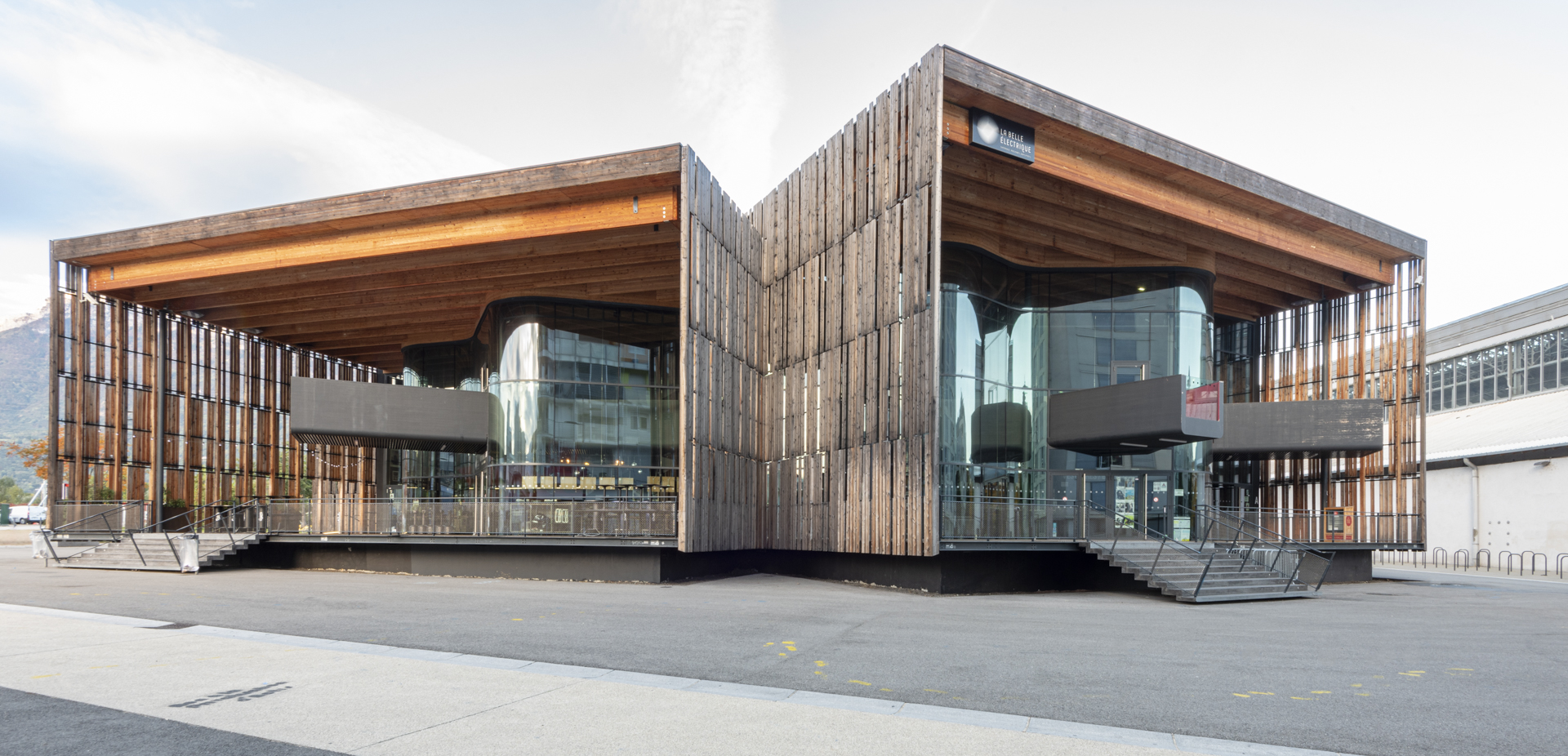 Photographie d'architecture montrant la belle électrique à grenoble