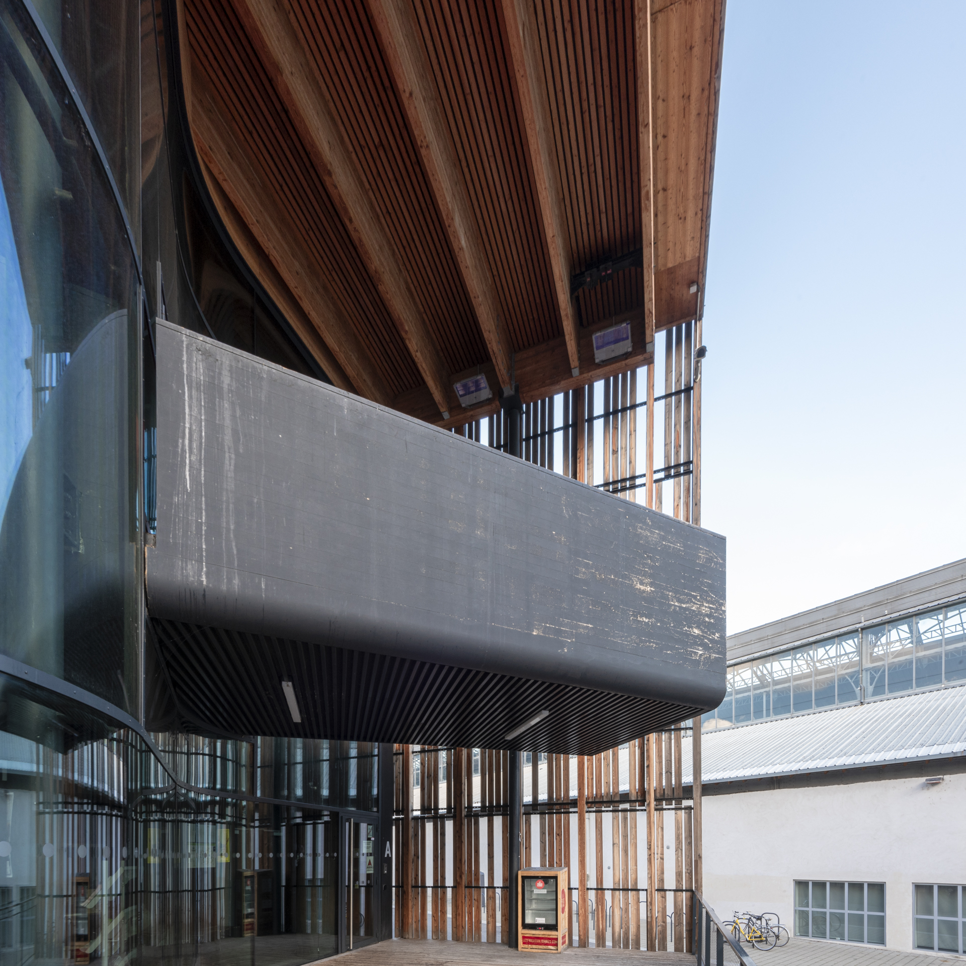 Photographie d'architecture montrant la belle électrique à grenoble