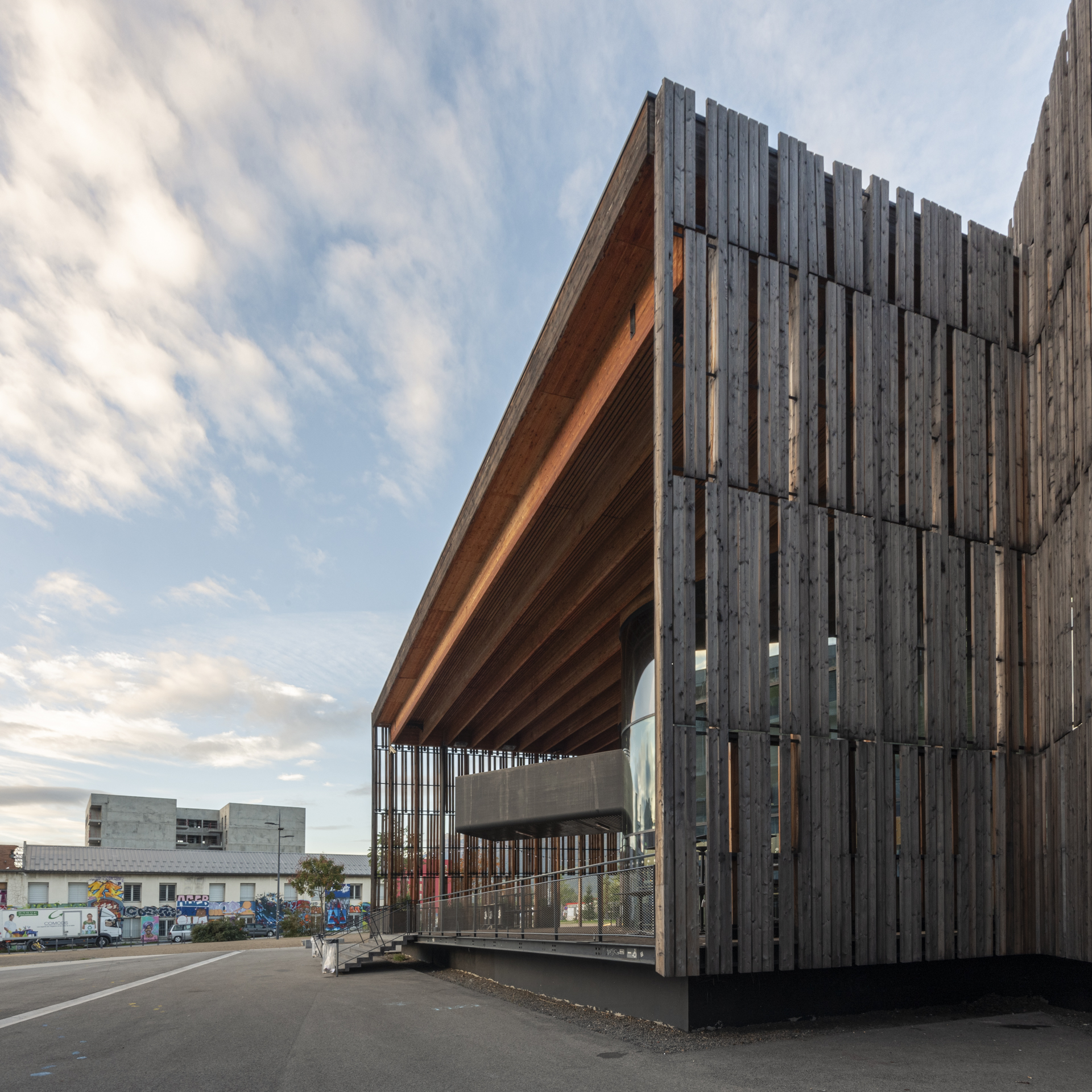 Photographie d'architecture montrant la belle électrique à grenoble