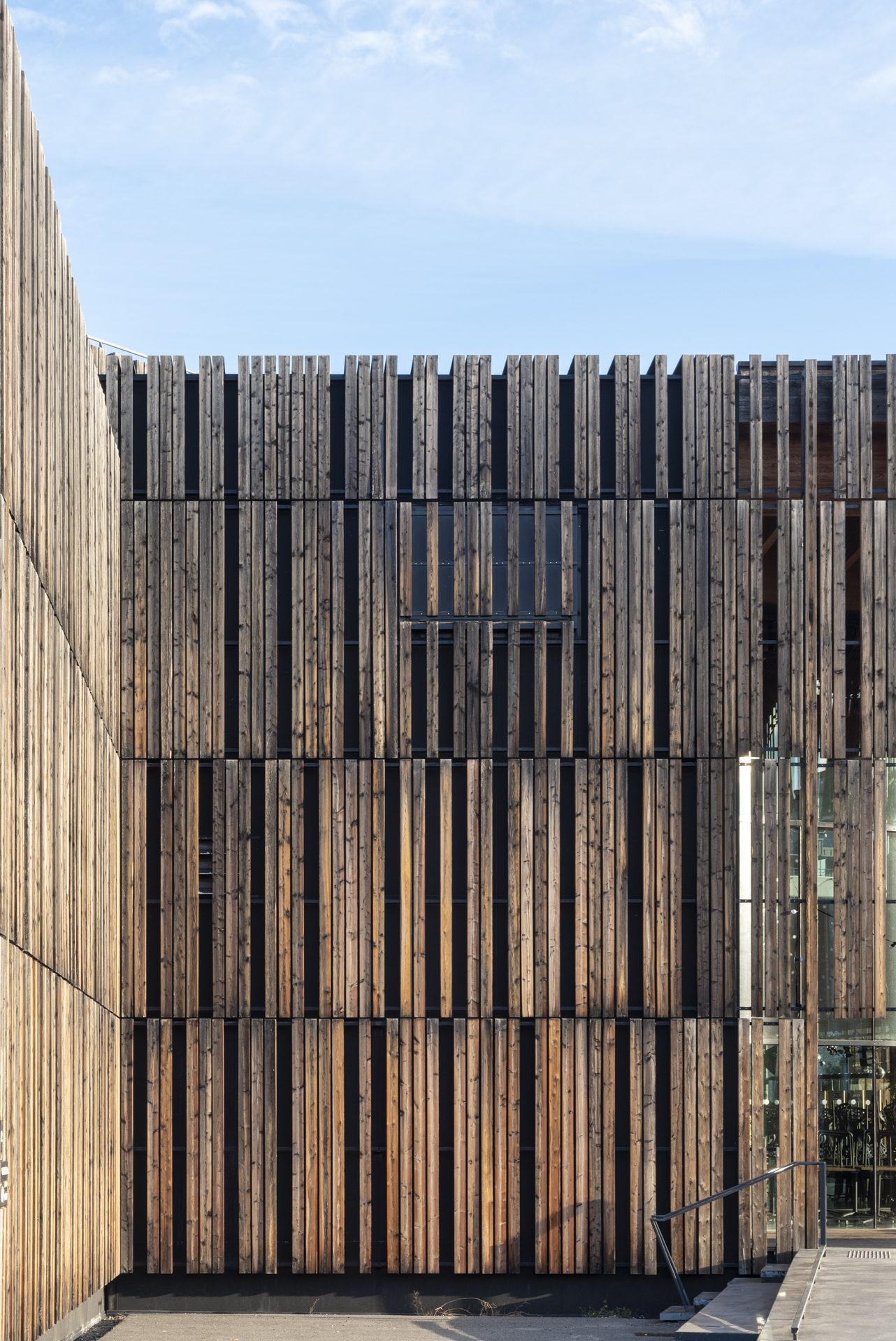 Photographie d'architecture montrant la belle électrique à grenoble