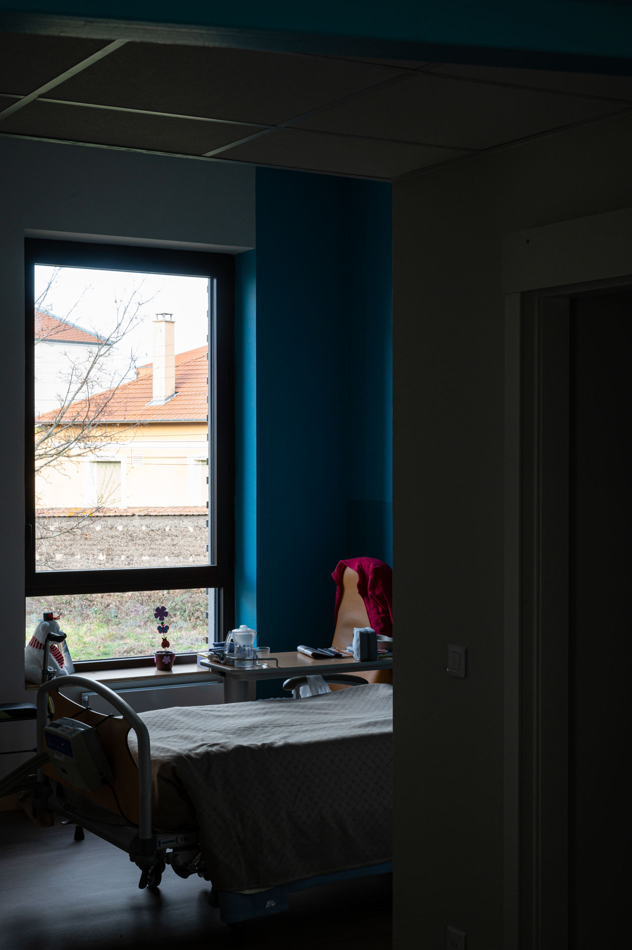 Photographies d'architecture de l'EHPAD de Chazelles sur Lyon - composition chambre