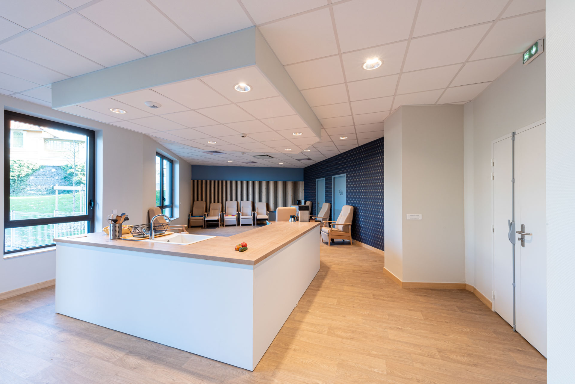 Photographies d'architecture de l'EHPAD de Chazelles sur Lyon - vue d'ensemble PASA