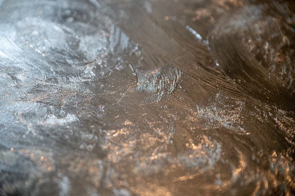 Photo d'artisanat, Kim Coz, gravur à l'eau forte