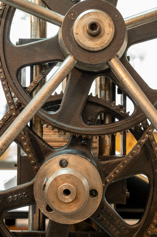 Photo d'artisanat, Kimo Coz, gravur à l'eau forte