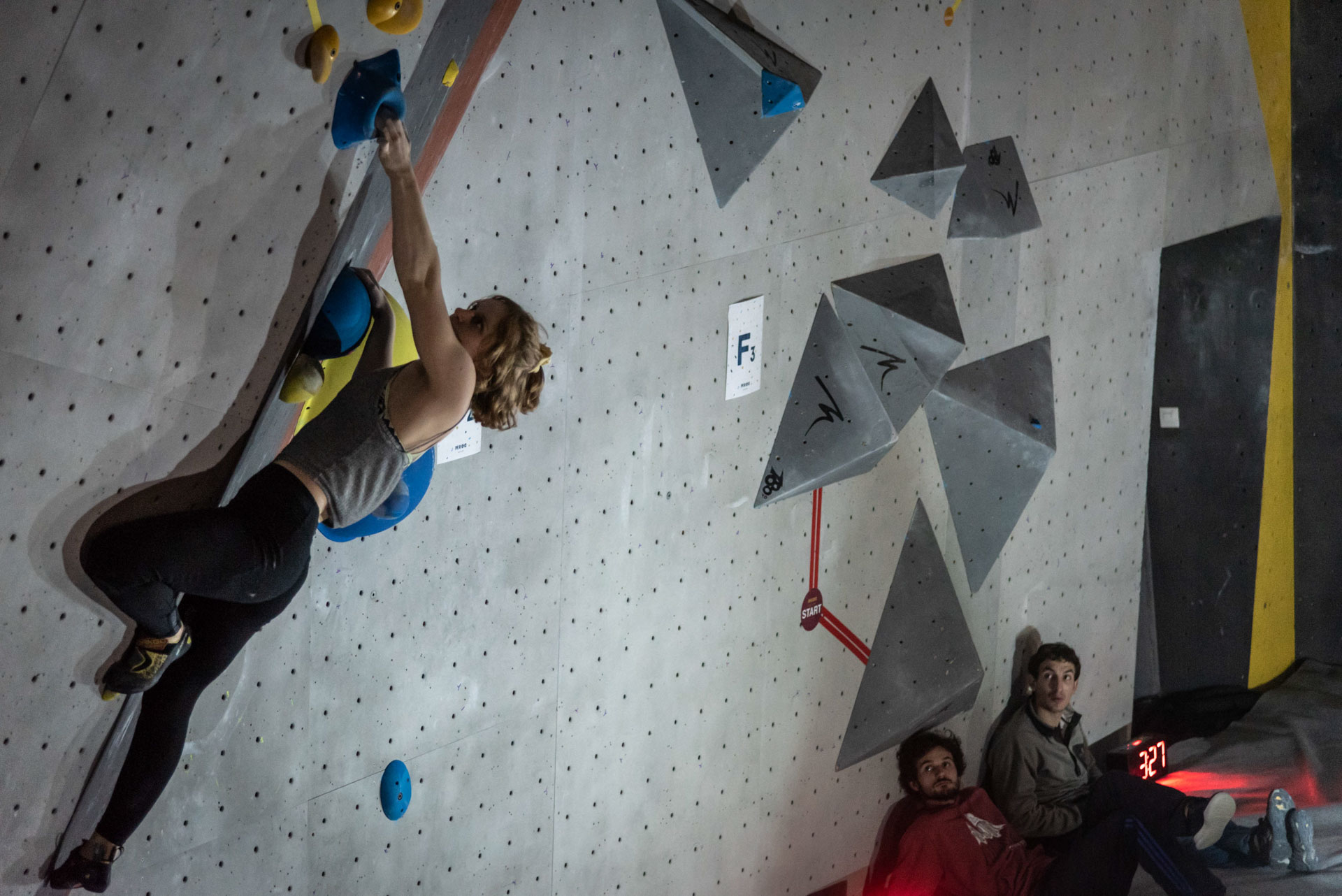 Photo d'escalade de bloc - Mroc Villeurbanne