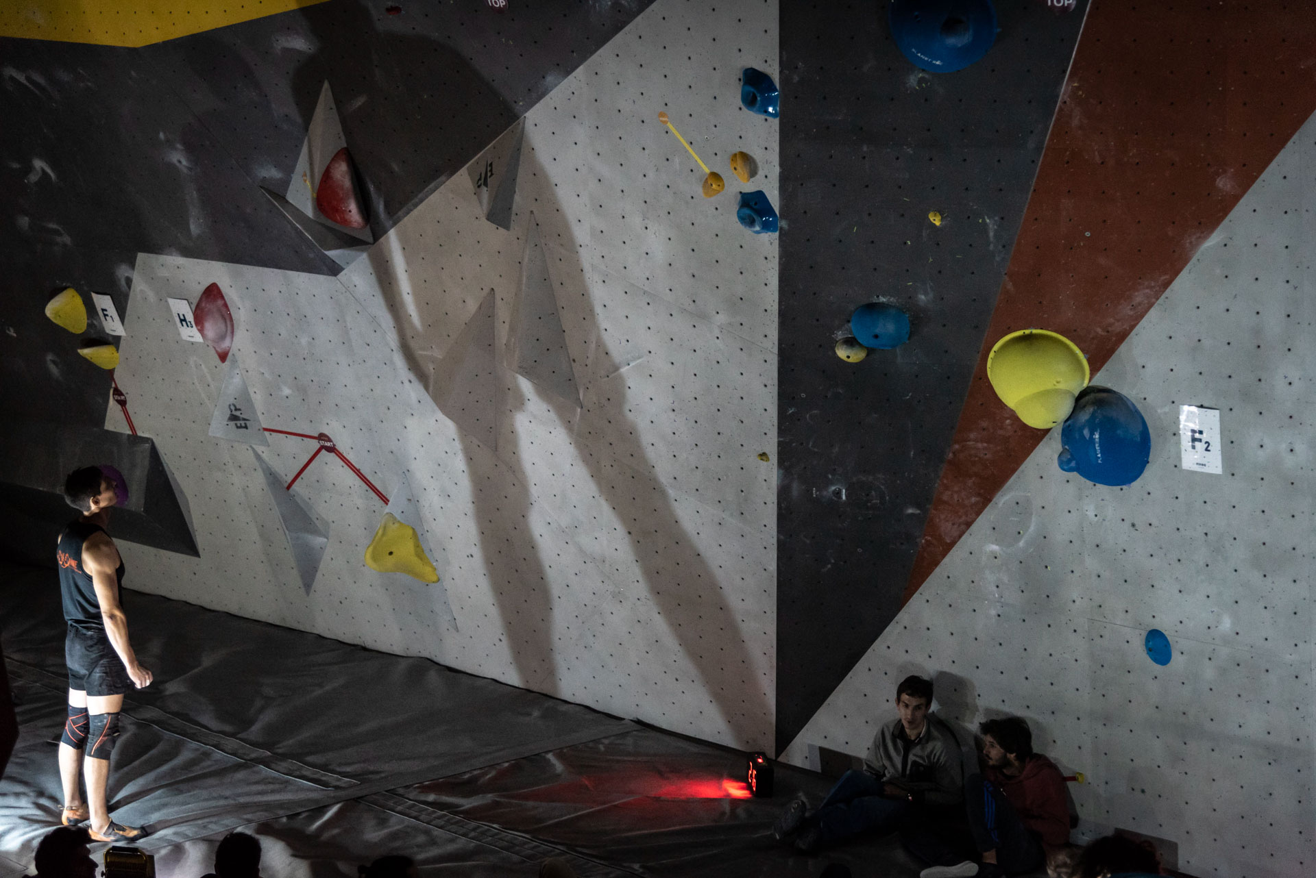 Photo d'escalade de bloc - Mroc Villeurbanne