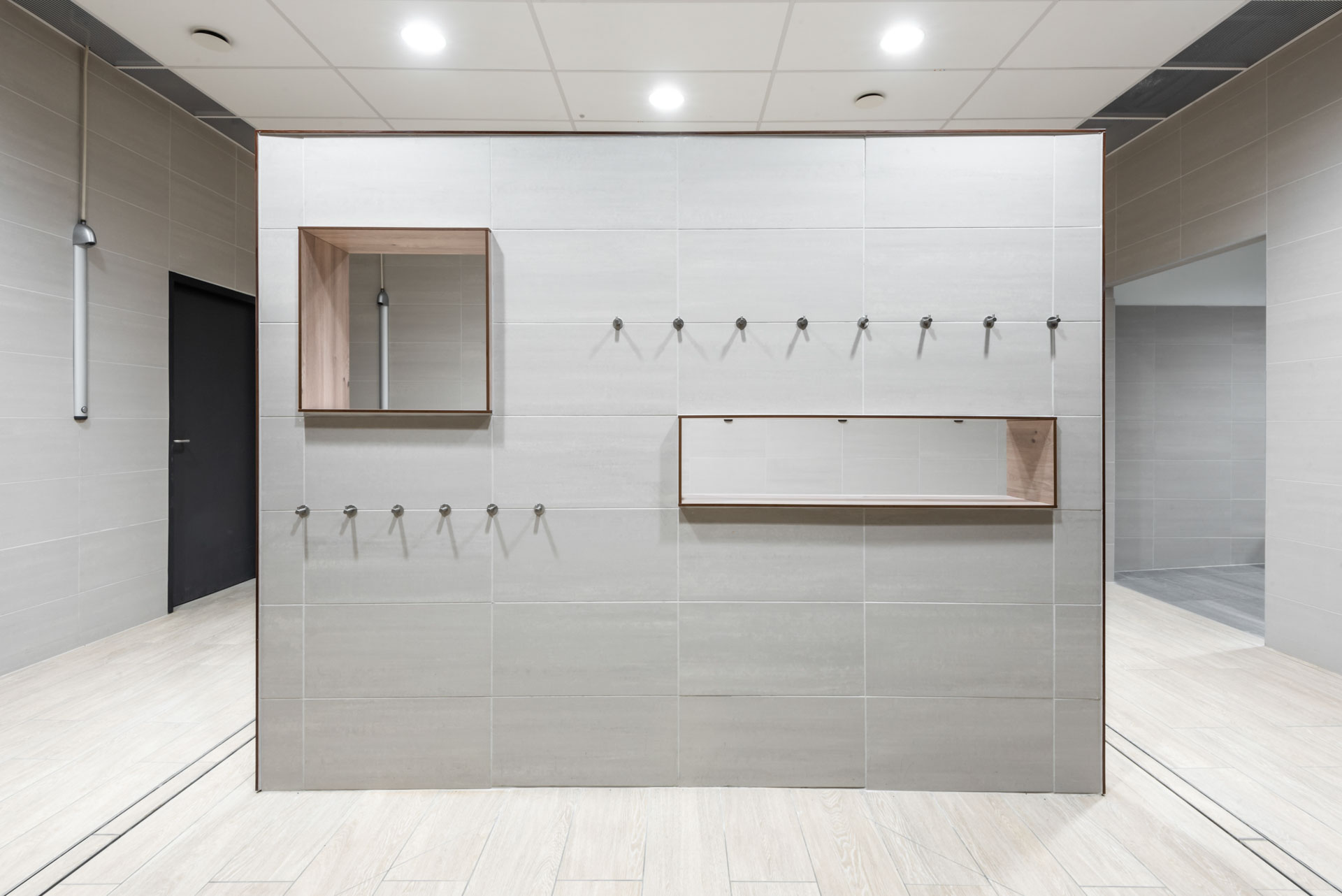 photo d'architecture de la piscine Serge Buttet à Romans-sur-Isère - Chabanne