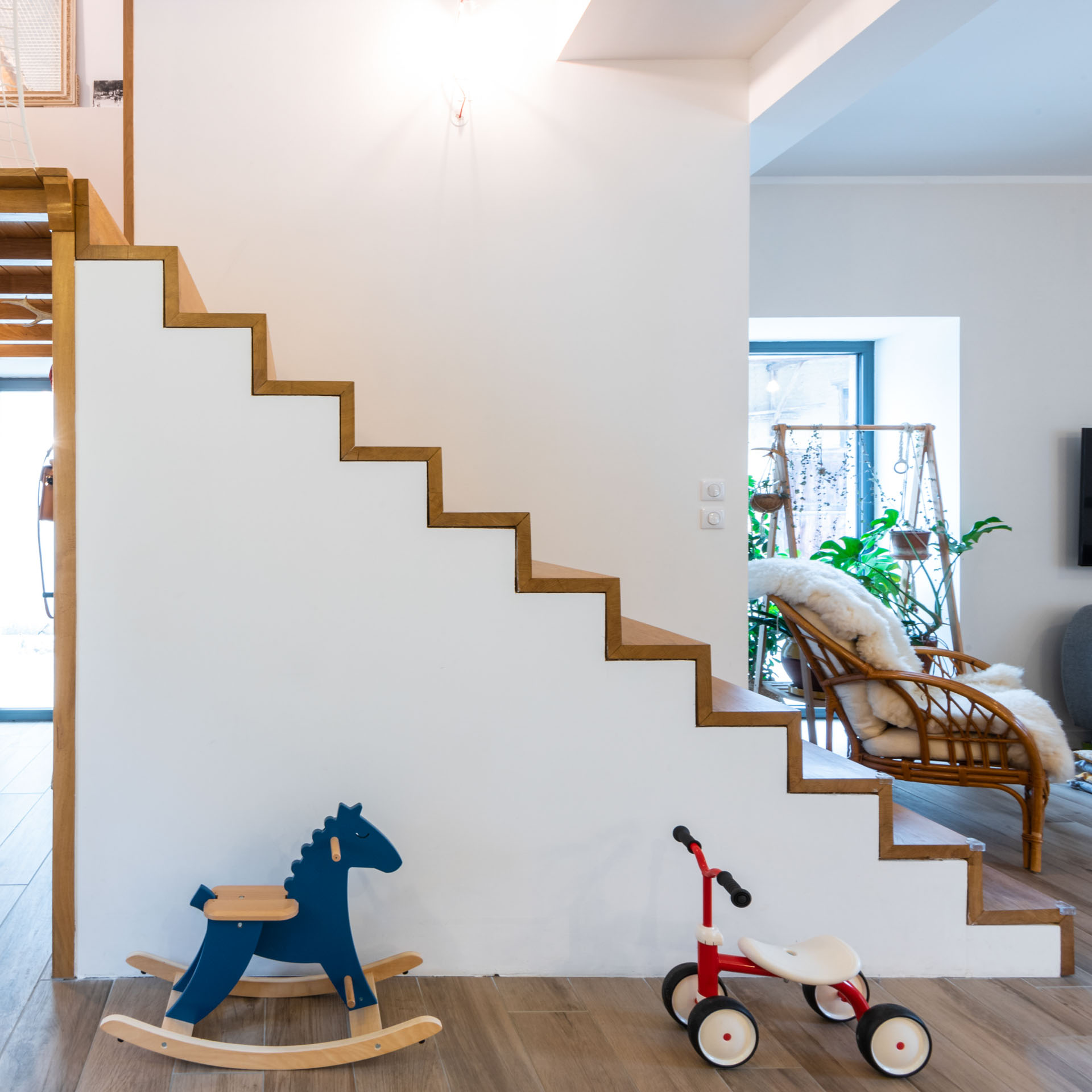 photo d'architecture d'intérieur présentant la maison Bomais