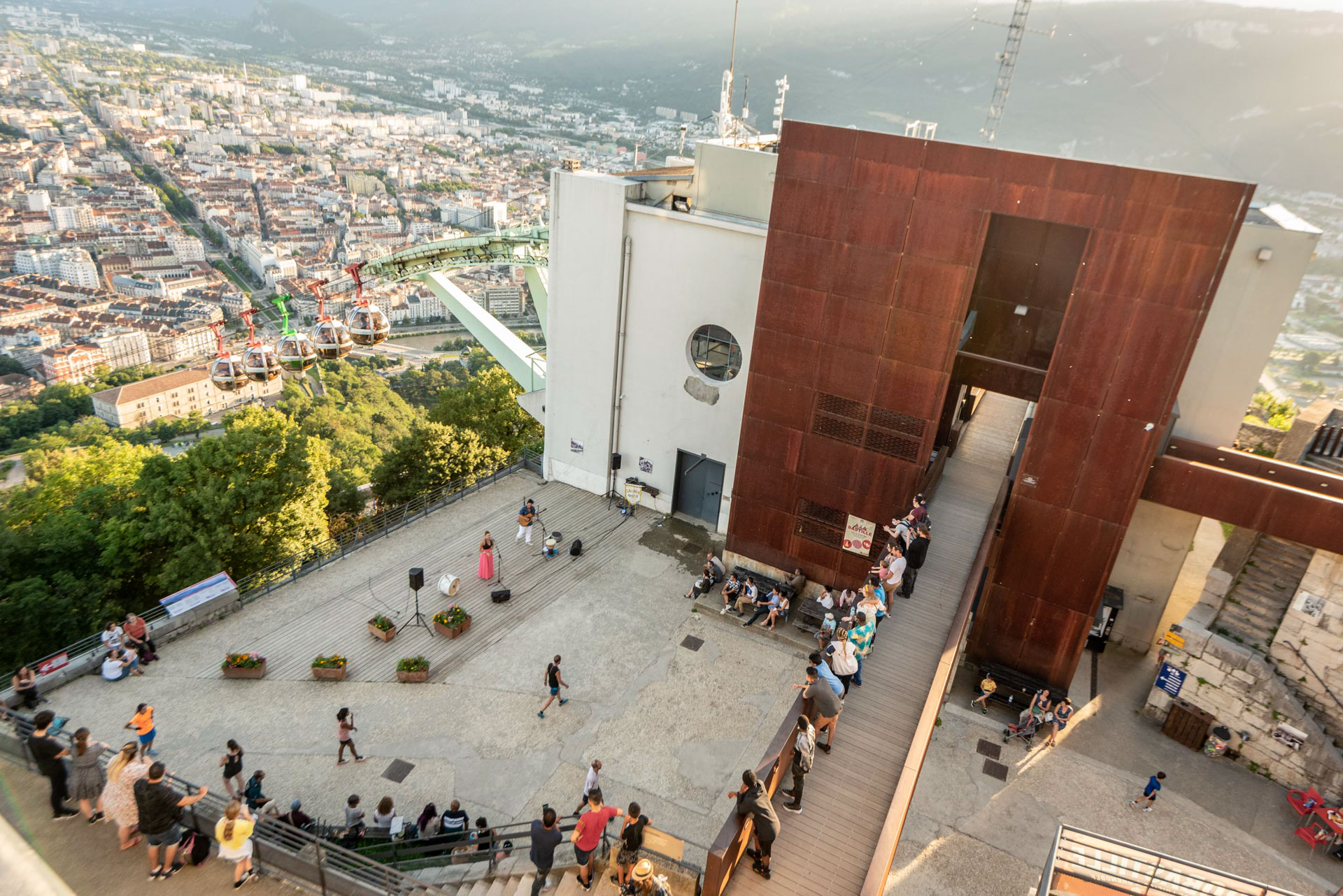 photo du concert de Sarava Bien à la Bastille de Grenoble