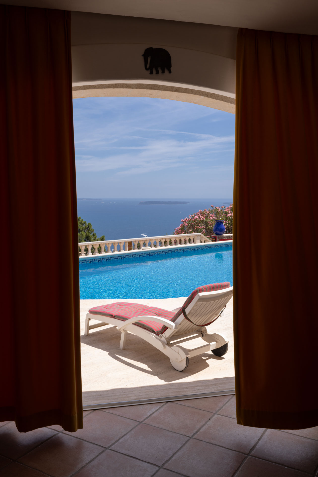 Photographie d'architecture d'une villa sur la côte d'azur