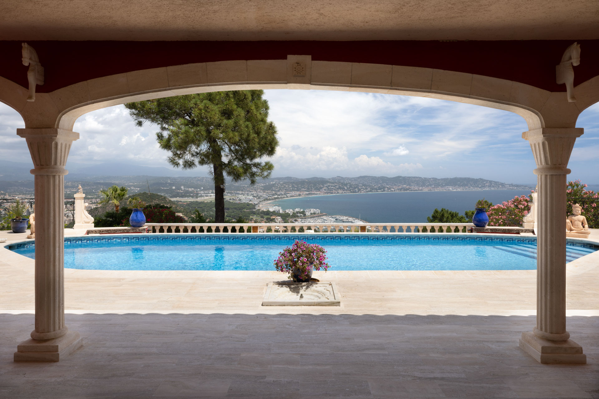 Photographie d'architecture d'une villa sur la côte d'azur