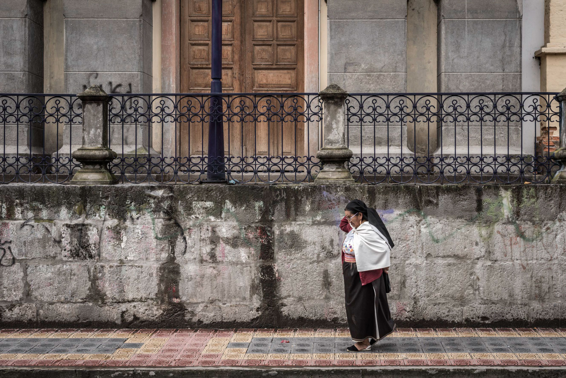 photo de paysage d'une rue d'Otavalo, Equateur