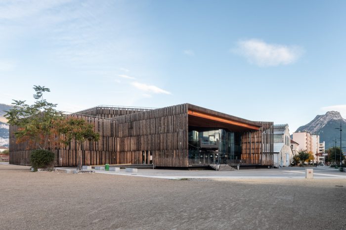 Photographie d'architecture montrant la belle électrique à grenoble