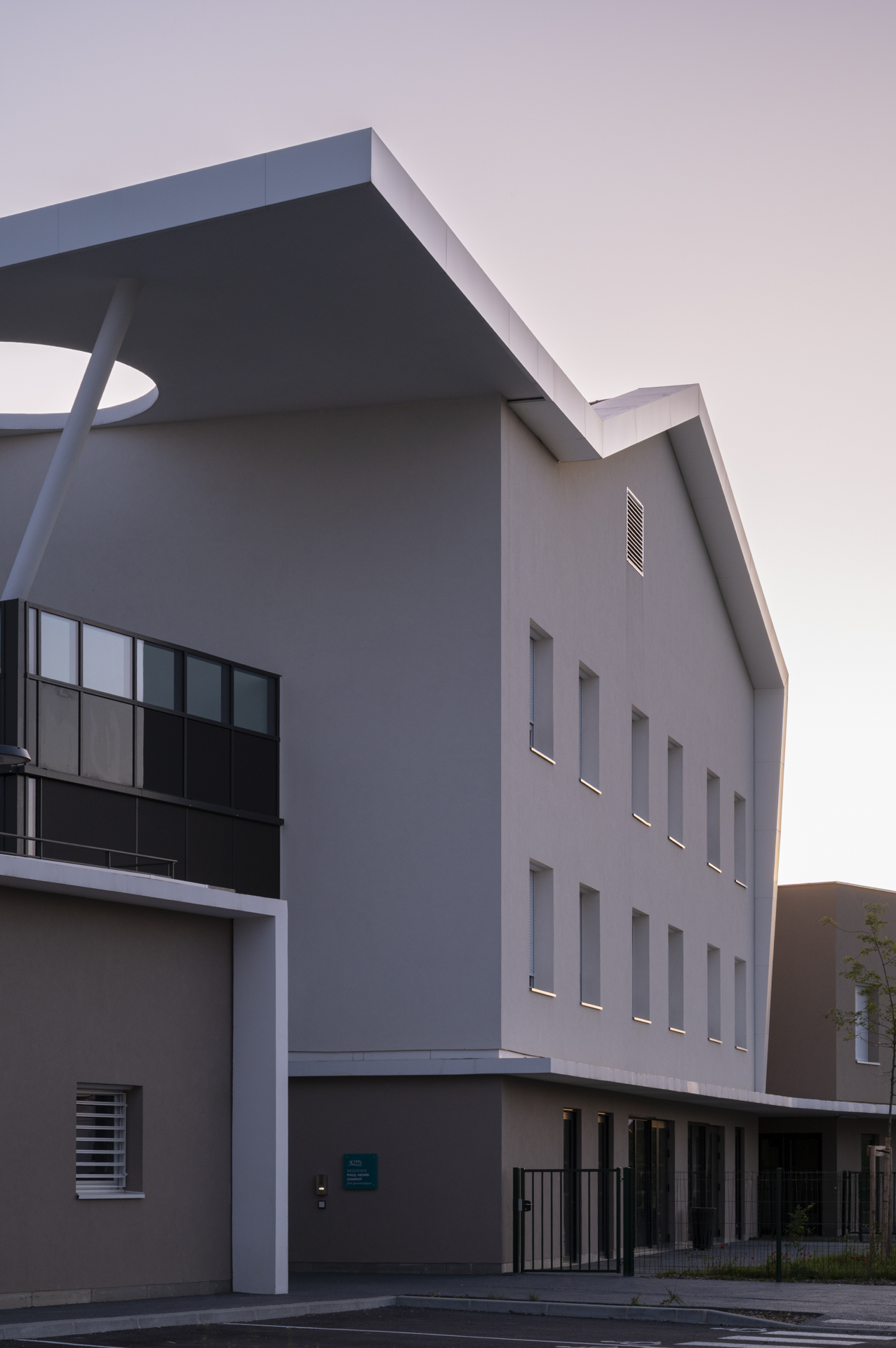 Nicolas Richard, photographie d'architecture du pôle gérontologique Paul Henri Chapuy à Vaulx-en-Velin