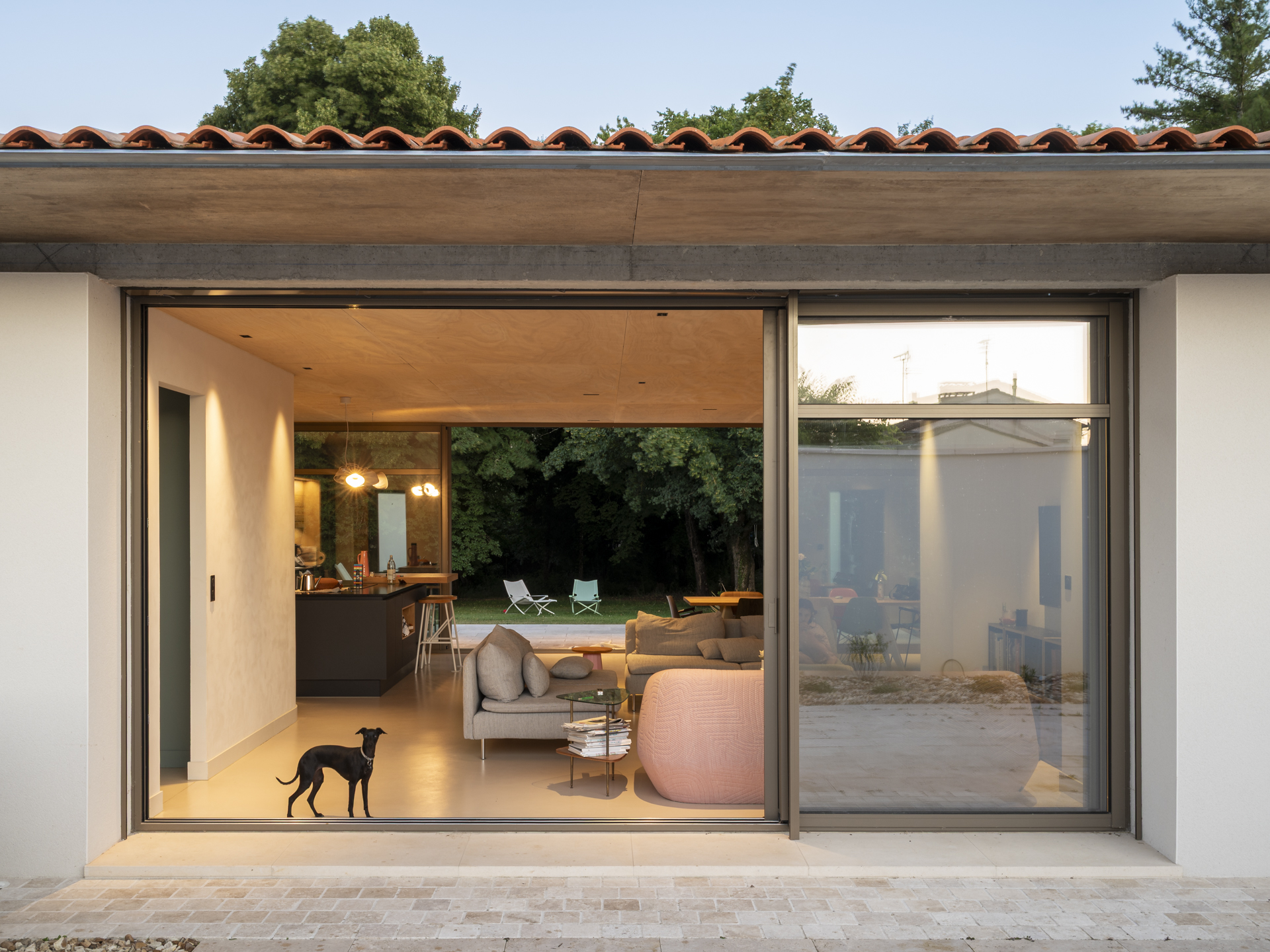 Nicolas Richard, photographie d'architecture d'une maison contemporaine à Gond-Pontouvre
